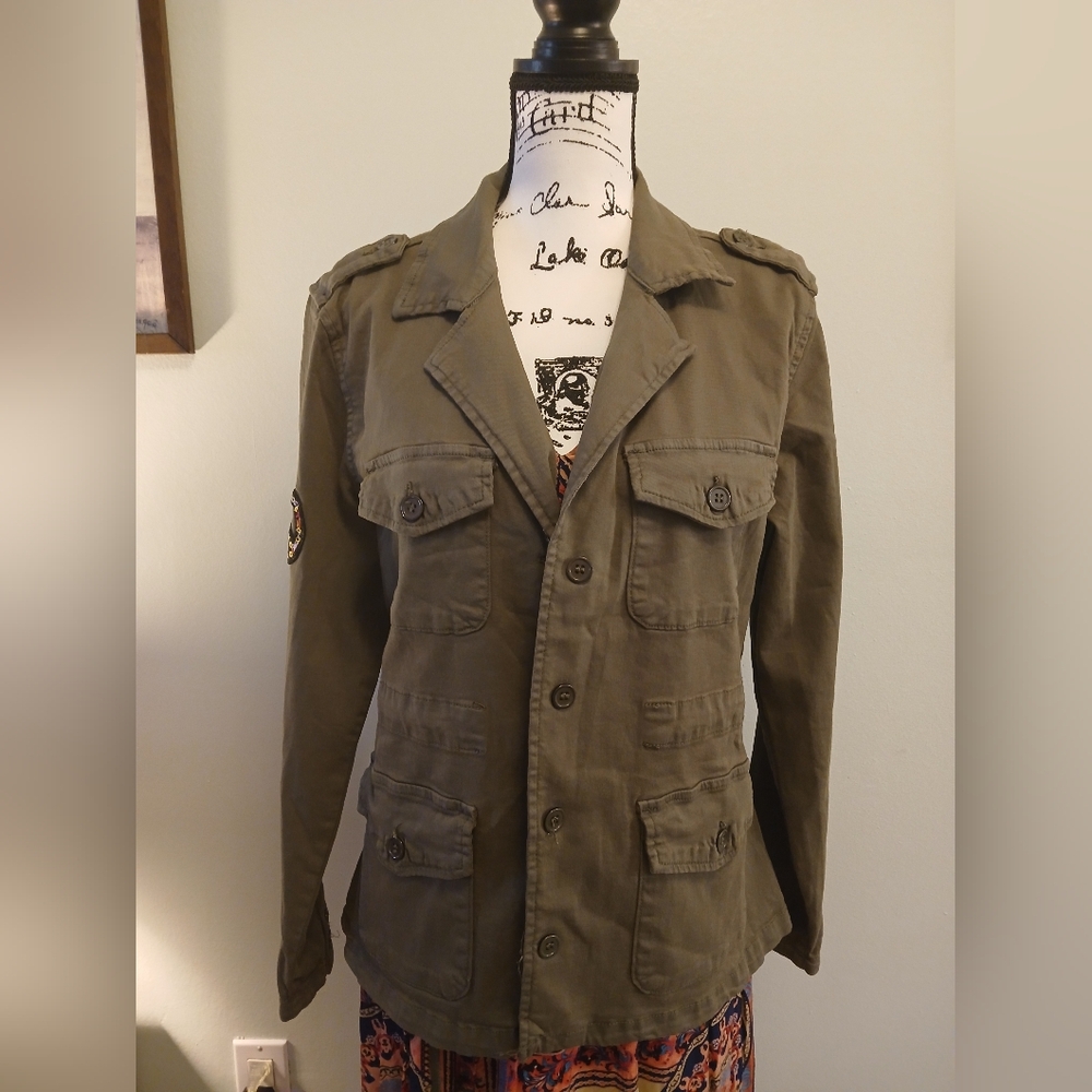 Cargo/ military style light jacket